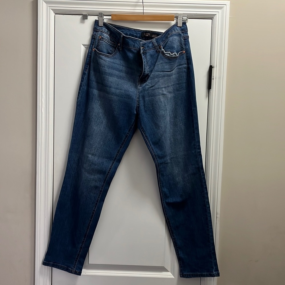 Fashion Nova, dark blue, straight leg jeans. Size 15/32